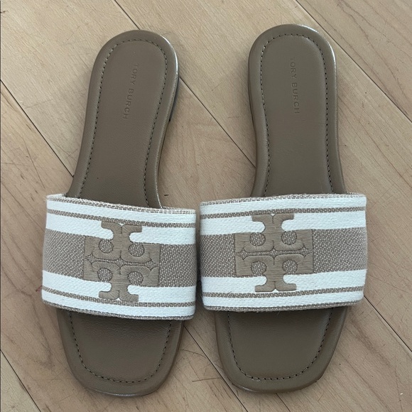 Double T Jacquard Slide Sandal size 7.5 - Picture 3 of 15